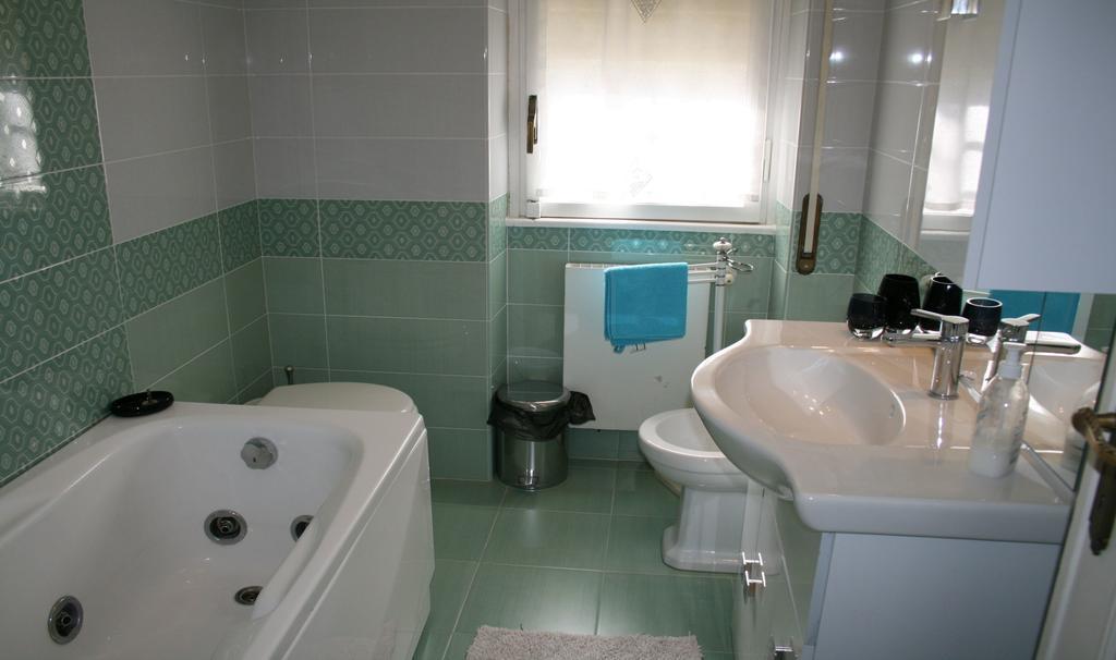 Busi Apartment Rome Bilik gambar