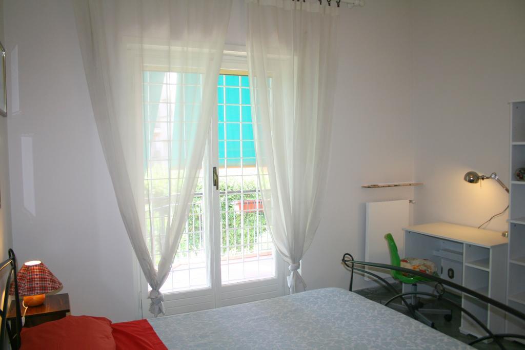 Busi Apartment Rome Bilik gambar