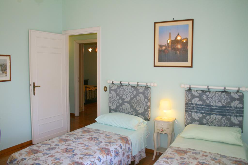 Busi Apartment Rome Bilik gambar